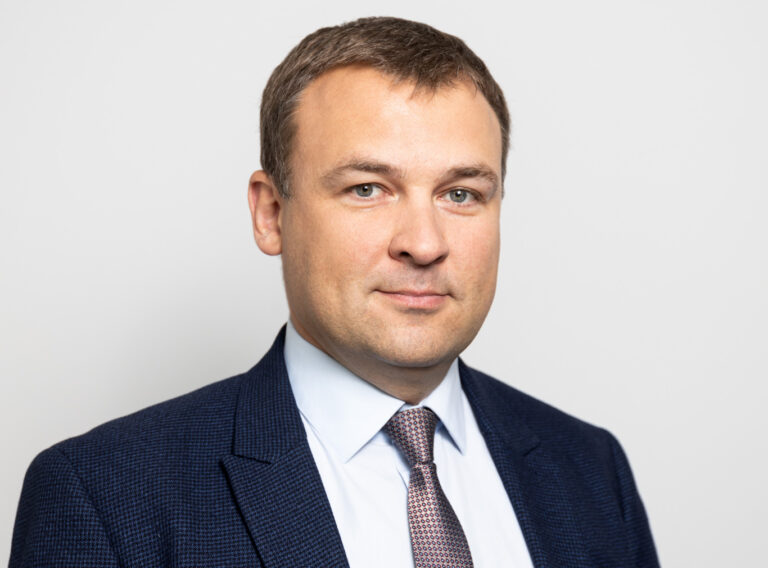 A. Sikorski A. Sikorski